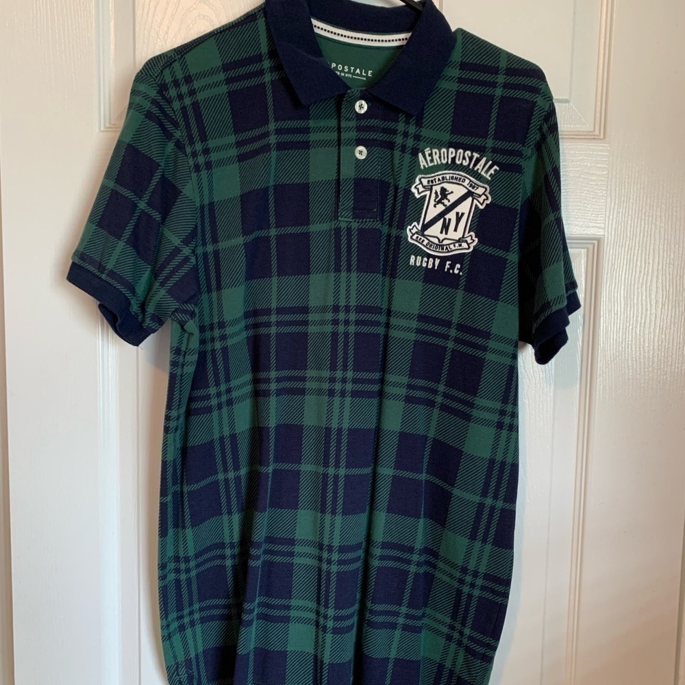 Large Aeropostal men’s polo